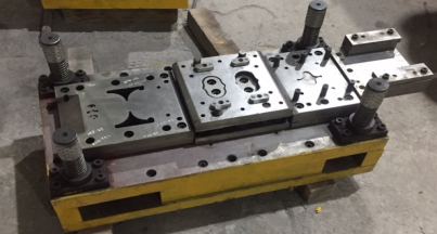 Progressive tool — die set