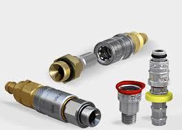 Quick and dry disconnect couplings